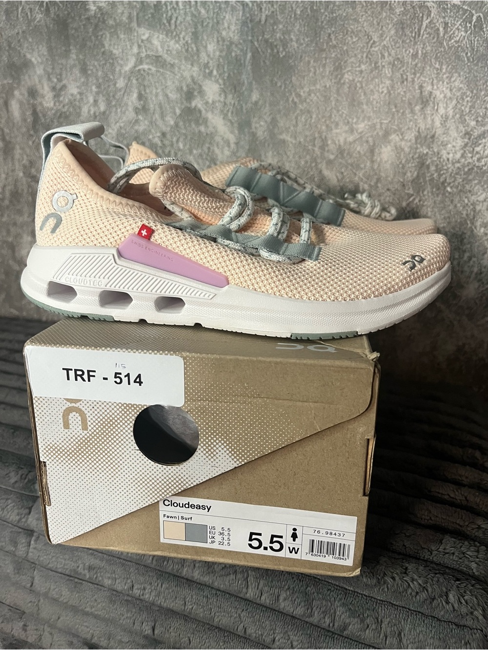 On Cloud Cloudswift Women's Athletic Shoe - Fawn/Surf new in box 5.5